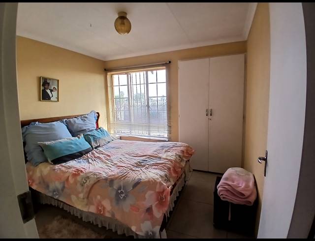 3 BEDROOM HOUSE FOR SALE IN LEONDALE